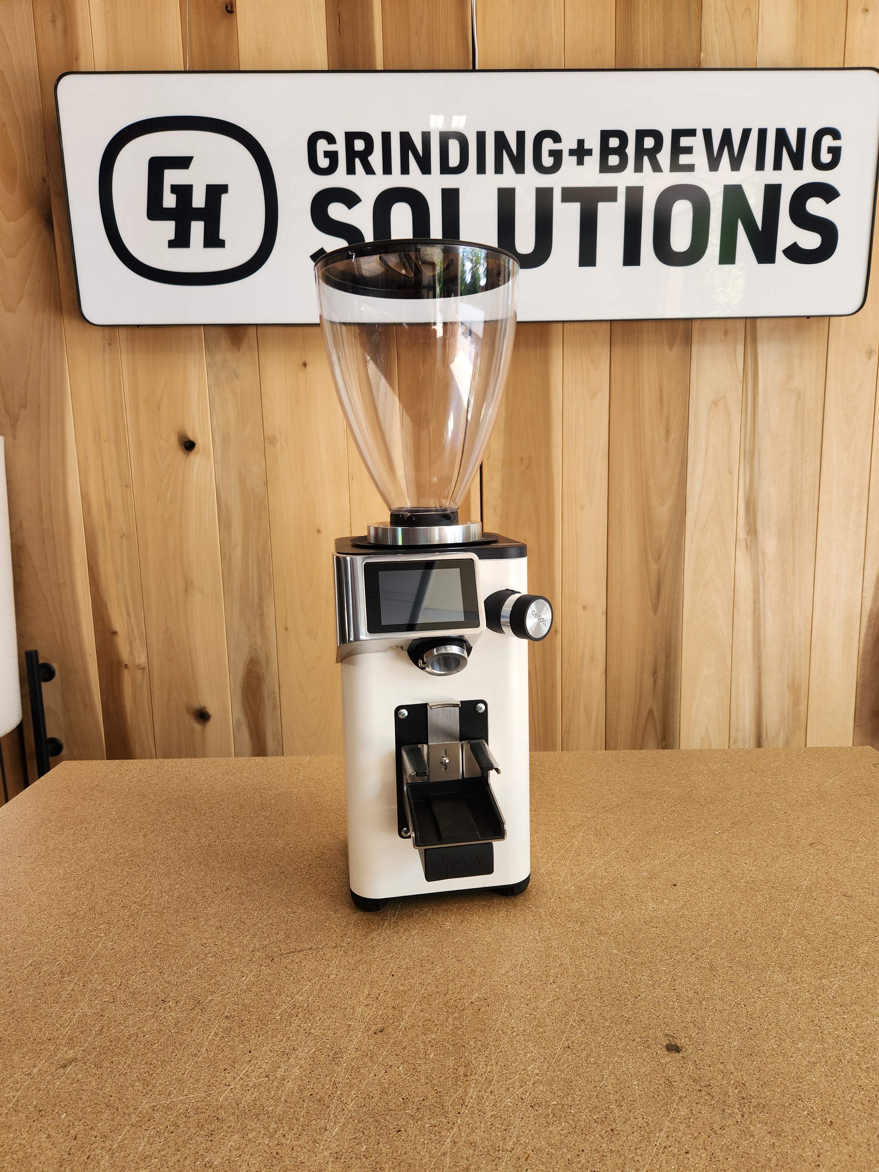 Ceado REV Titan Espresso Grinder with WAM White DEMO BHE315029