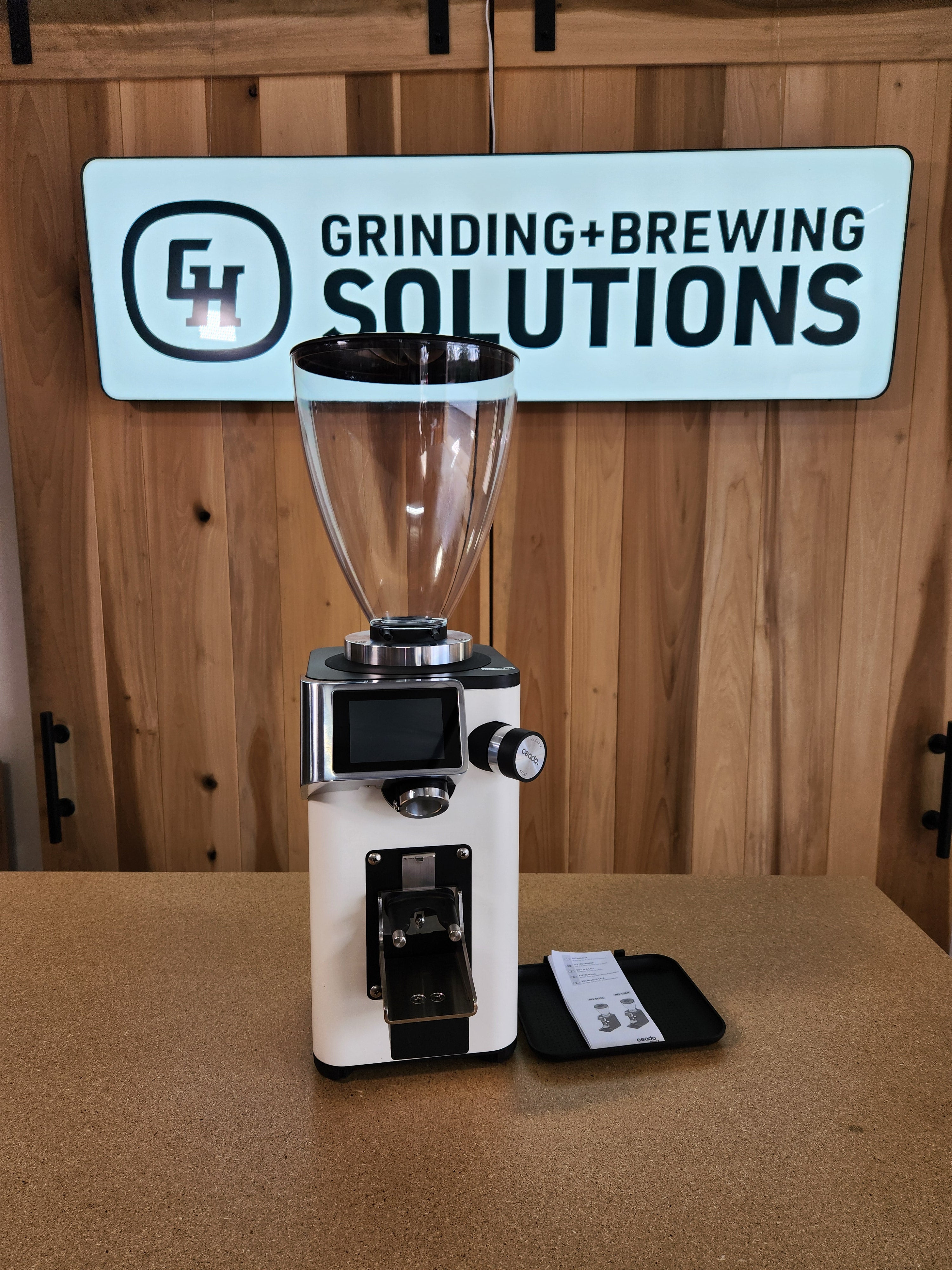 Ceado REV Titan Espresso Grinder with WAM White DEMO BHE232007