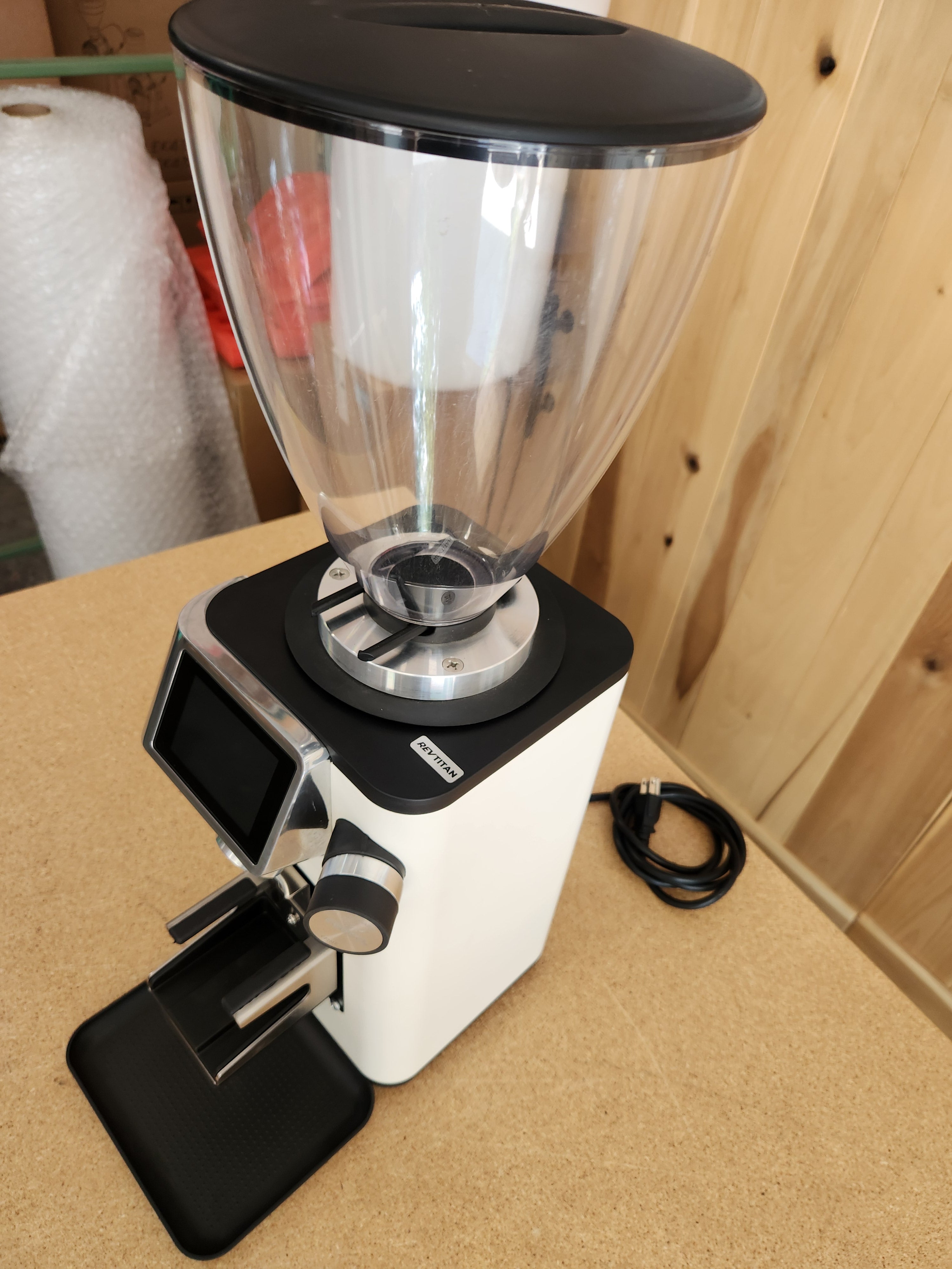 Ceado REV Titan Espresso Grinder with WAM White DEMO BHE315029